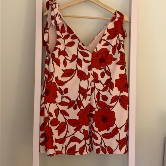 Red floral self tie romper - Picture 1 of 3
